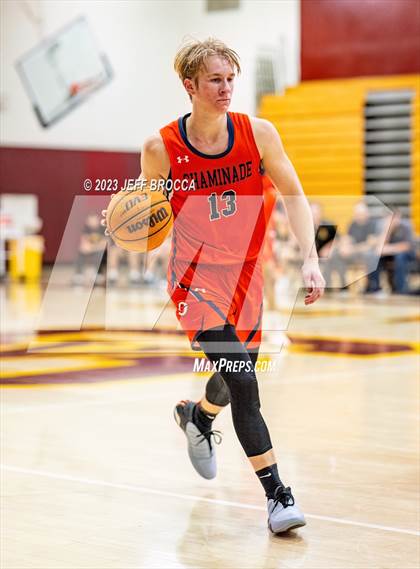 Thumbnail 1 in Chaminade vs. Ventura photogallery.