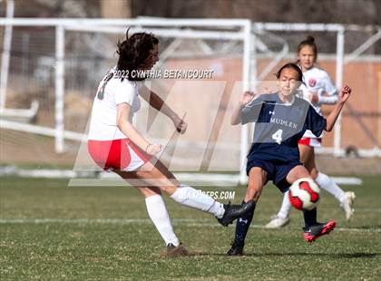 Thumbnail 1 in Mullen vs Smoky Hill photogallery.