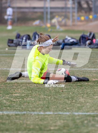 Thumbnail 2 in Mullen vs Smoky Hill photogallery.