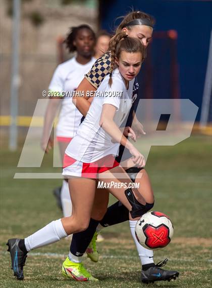 Thumbnail 3 in Mullen vs Smoky Hill photogallery.