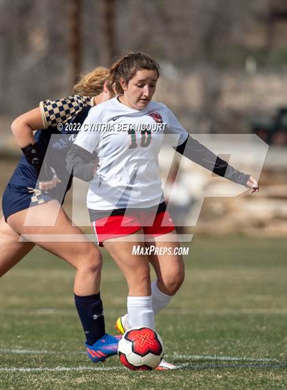 Thumbnail 1 in Mullen vs Smoky Hill photogallery.