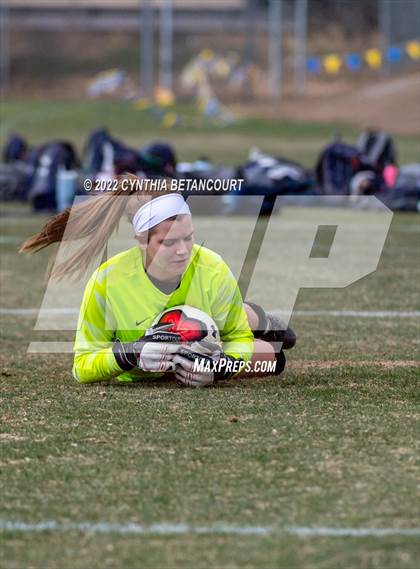 Thumbnail 3 in Mullen vs Smoky Hill photogallery.
