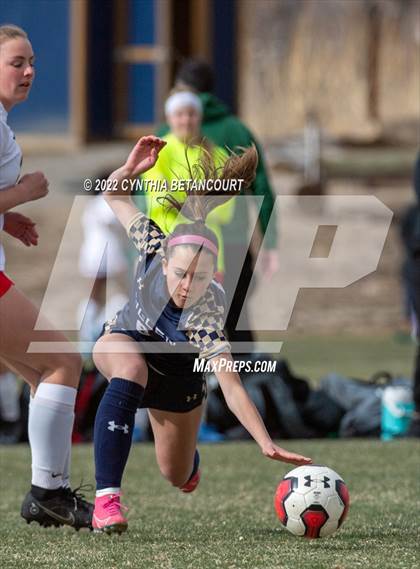 Thumbnail 2 in Mullen vs Smoky Hill photogallery.