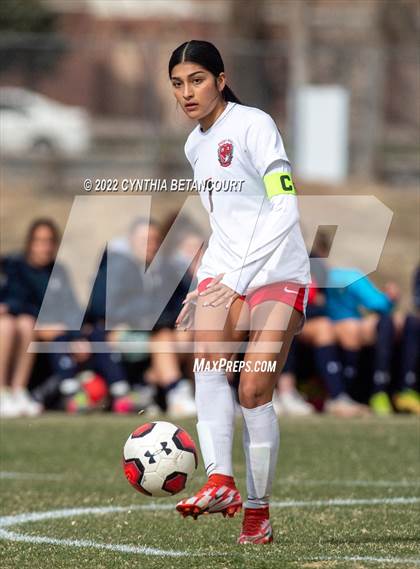 Thumbnail 1 in Mullen vs Smoky Hill photogallery.