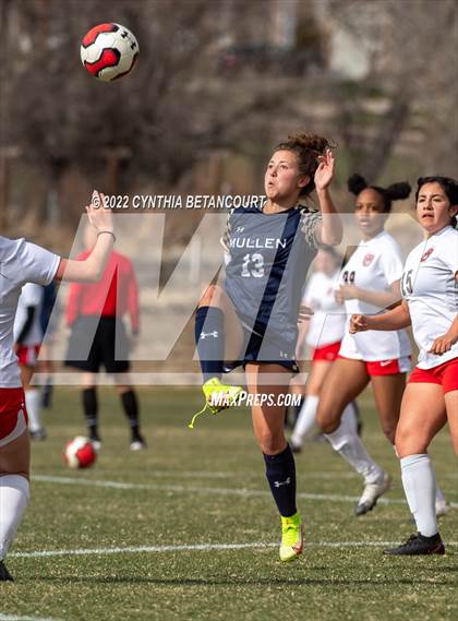 Thumbnail 2 in Mullen vs Smoky Hill photogallery.