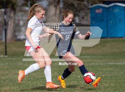 Thumbnail 1 in Mullen vs Smoky Hill photogallery.