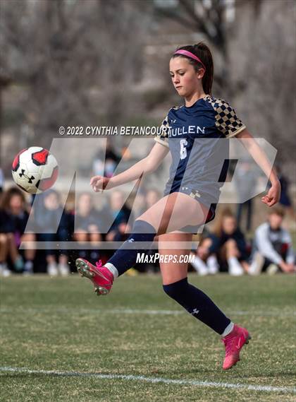 Thumbnail 3 in Mullen vs Smoky Hill photogallery.