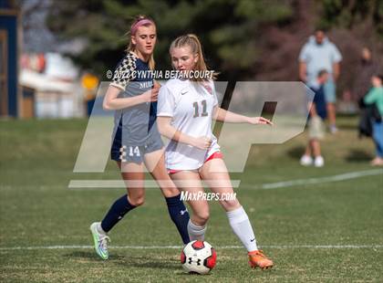 Thumbnail 1 in Mullen vs Smoky Hill photogallery.