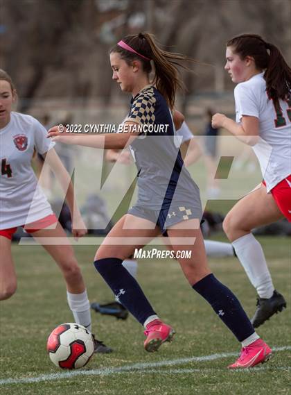 Thumbnail 2 in Mullen vs Smoky Hill photogallery.
