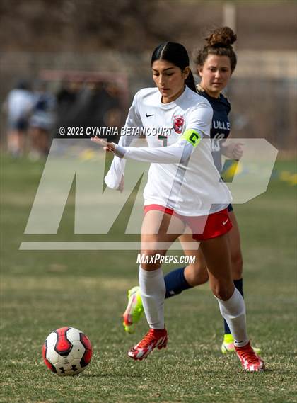 Thumbnail 3 in Mullen vs Smoky Hill photogallery.