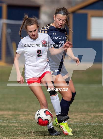 Thumbnail 3 in Mullen vs Smoky Hill photogallery.