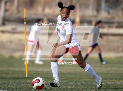 Thumbnail 1 in Mullen vs Smoky Hill photogallery.
