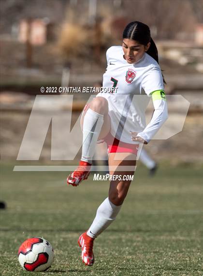 Thumbnail 1 in Mullen vs Smoky Hill photogallery.