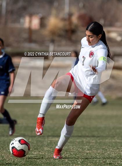 Thumbnail 3 in Mullen vs Smoky Hill photogallery.