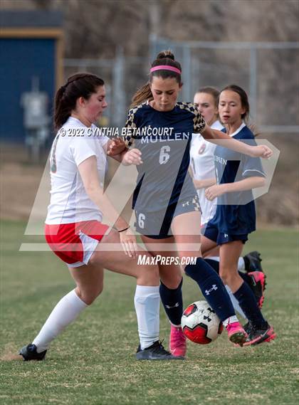 Thumbnail 1 in Mullen vs Smoky Hill photogallery.