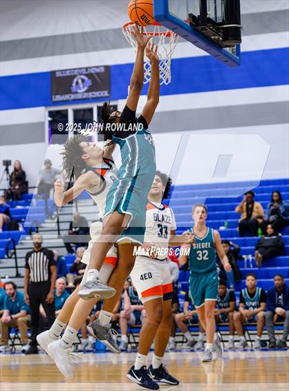 Thumbnail 1 in Siegel vs Blackman (TSSAA Regional SemiFinal) photogallery.