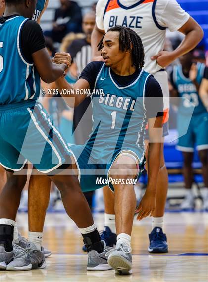 Thumbnail 1 in Siegel vs Blackman (TSSAA Regional SemiFinal) photogallery.