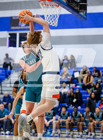 Thumbnail 2 in Siegel vs Blackman (TSSAA Regional SemiFinal) photogallery.
