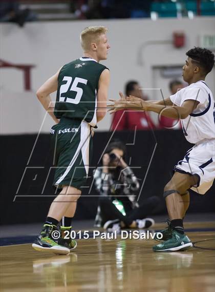Thumbnail 3 in Overland vs. Mountain Vista (CHSAA 5A Great 8) photogallery.