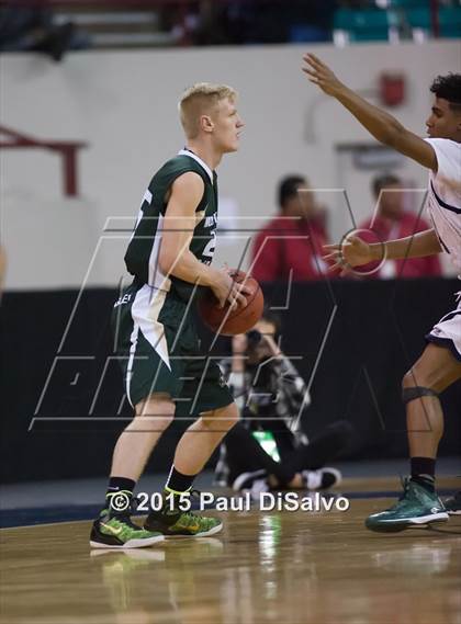 Thumbnail 2 in Overland vs. Mountain Vista (CHSAA 5A Great 8) photogallery.