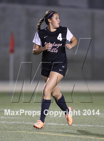Thumbnail 3 in Bravo vs. Verdugo Hills (CIF L.A. City Section D2 Final) photogallery.