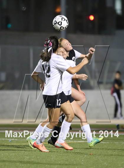 Thumbnail 1 in Bravo vs. Verdugo Hills (CIF L.A. City Section D2 Final) photogallery.