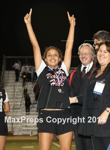 Thumbnail 2 in Bravo vs. Verdugo Hills (CIF L.A. City Section D2 Final) photogallery.