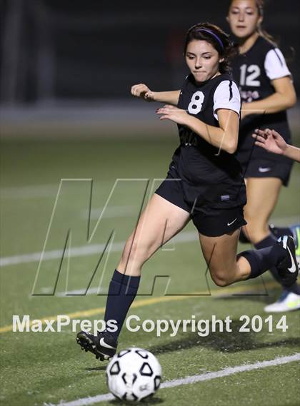 Thumbnail 1 in Bravo vs. Verdugo Hills (CIF L.A. City Section D2 Final) photogallery.