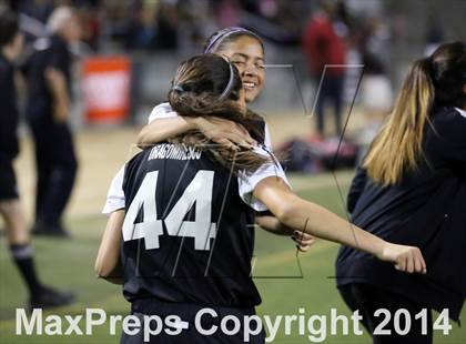 Thumbnail 3 in Bravo vs. Verdugo Hills (CIF L.A. City Section D2 Final) photogallery.