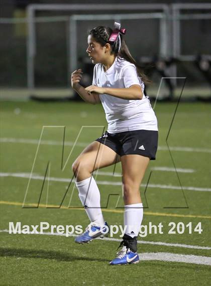 Thumbnail 3 in Bravo vs. Verdugo Hills (CIF L.A. City Section D2 Final) photogallery.