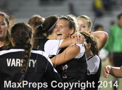 Thumbnail 3 in Bravo vs. Verdugo Hills (CIF L.A. City Section D2 Final) photogallery.