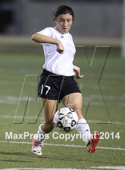 Thumbnail 1 in Bravo vs. Verdugo Hills (CIF L.A. City Section D2 Final) photogallery.