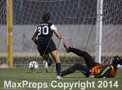 Thumbnail 3 in Bravo vs. Verdugo Hills (CIF L.A. City Section D2 Final) photogallery.