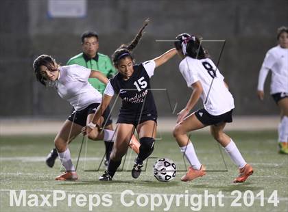 Thumbnail 2 in Bravo vs. Verdugo Hills (CIF L.A. City Section D2 Final) photogallery.