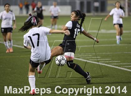 Thumbnail 3 in Bravo vs. Verdugo Hills (CIF L.A. City Section D2 Final) photogallery.