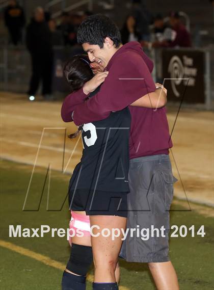 Thumbnail 1 in Bravo vs. Verdugo Hills (CIF L.A. City Section D2 Final) photogallery.
