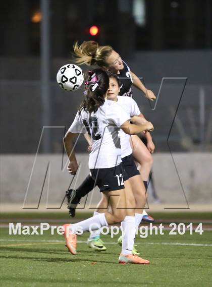 Thumbnail 2 in Bravo vs. Verdugo Hills (CIF L.A. City Section D2 Final) photogallery.