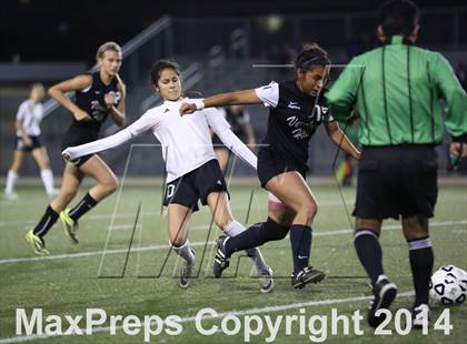 Thumbnail 1 in Bravo vs. Verdugo Hills (CIF L.A. City Section D2 Final) photogallery.