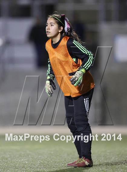 Thumbnail 2 in Bravo vs. Verdugo Hills (CIF L.A. City Section D2 Final) photogallery.