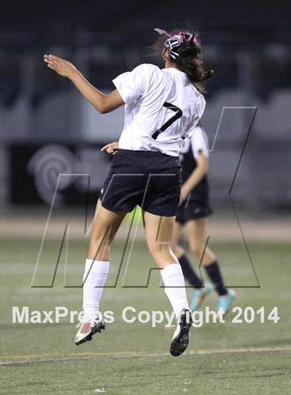 Thumbnail 1 in Bravo vs. Verdugo Hills (CIF L.A. City Section D2 Final) photogallery.