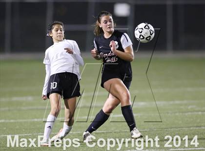 Thumbnail 2 in Bravo vs. Verdugo Hills (CIF L.A. City Section D2 Final) photogallery.