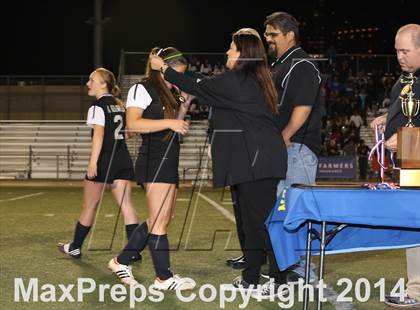 Thumbnail 2 in Bravo vs. Verdugo Hills (CIF L.A. City Section D2 Final) photogallery.