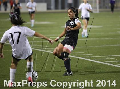Thumbnail 2 in Bravo vs. Verdugo Hills (CIF L.A. City Section D2 Final) photogallery.