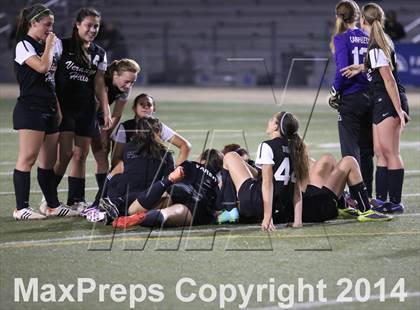Thumbnail 3 in Bravo vs. Verdugo Hills (CIF L.A. City Section D2 Final) photogallery.