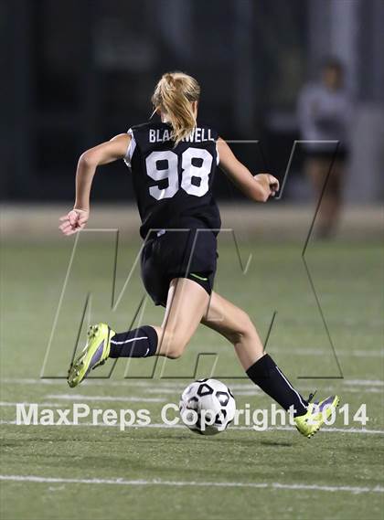 Thumbnail 2 in Bravo vs. Verdugo Hills (CIF L.A. City Section D2 Final) photogallery.