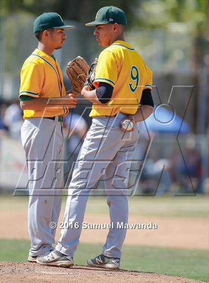 Thumbnail 3 in Narbonne vs. Kennedy (CIF LACS Division 1 Playoff) photogallery.