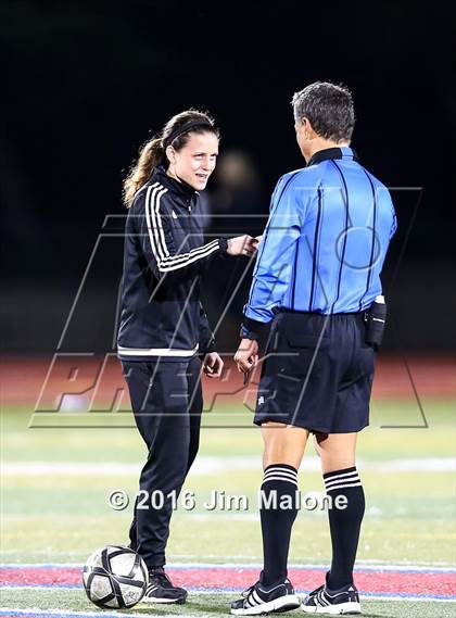 Thumbnail 2 in San Ramon Valley vs. Carondelet (CIF NCS D1 Final) photogallery.
