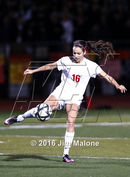 Thumbnail 2 in San Ramon Valley vs. Carondelet (CIF NCS D1 Final) photogallery.