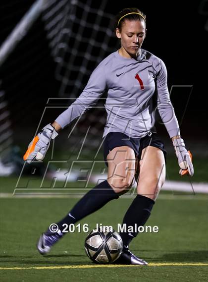 Thumbnail 3 in San Ramon Valley vs. Carondelet (CIF NCS D1 Final) photogallery.