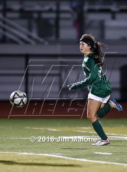 Thumbnail 2 in San Ramon Valley vs. Carondelet (CIF NCS D1 Final) photogallery.